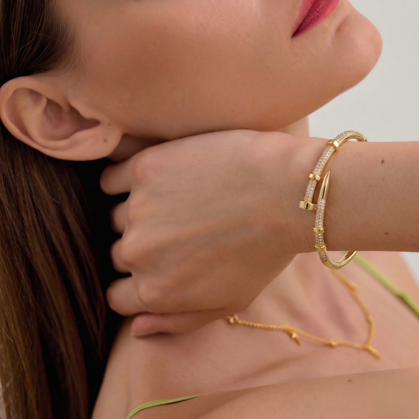 gold crystal nail handcuff