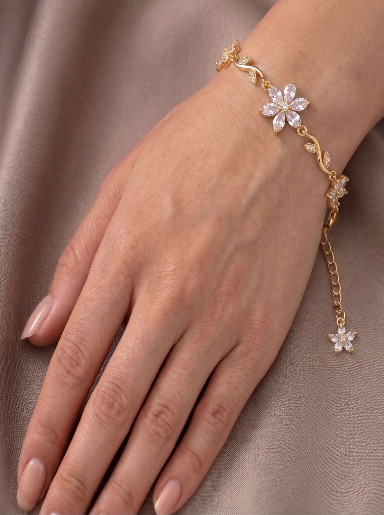 Floral Bracelet - Crystal